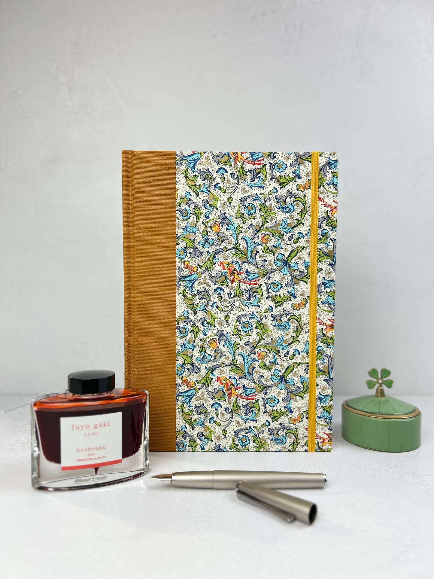 (PRE-ORDER NOVEMBER Delivery) B5 Hardcover Notebook finished in Classic Italian Florentine Print