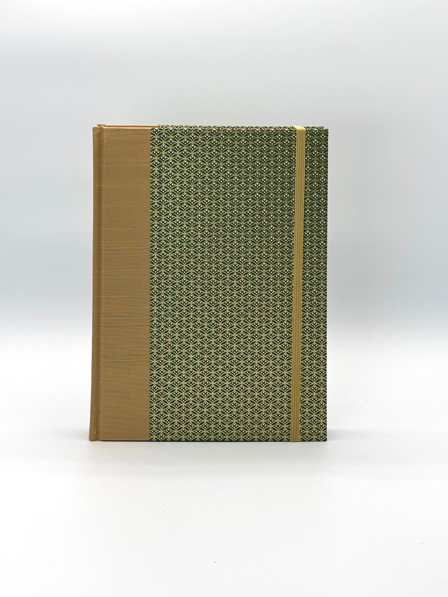 (PRE-ORDER NOVEMBER Delivery) B5 Hardcover Notebook finished in Green and Gold Chiyogami Paper