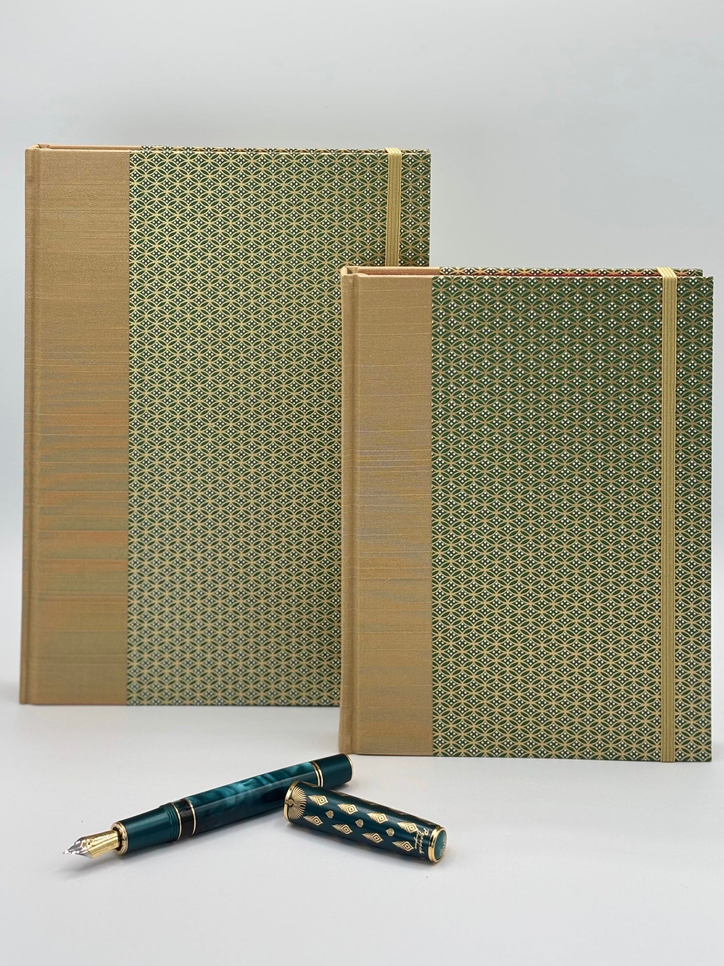 (PRE-ORDER NOVEMBER Delivery) B5 Hardcover Notebook finished in Green and Gold Chiyogami Paper