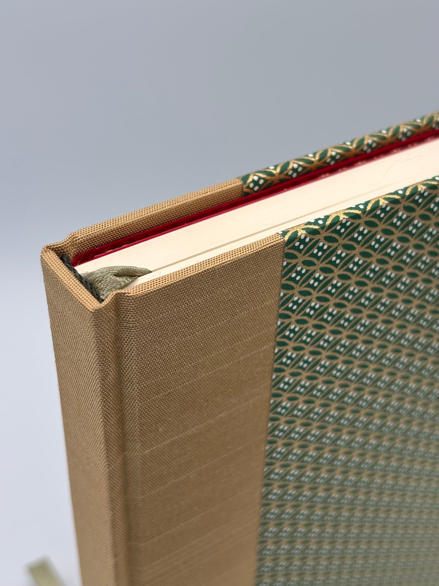 (PRE-ORDER NOVEMBER Delivery) B5 Hardcover Notebook finished in Green and Gold Chiyogami Paper