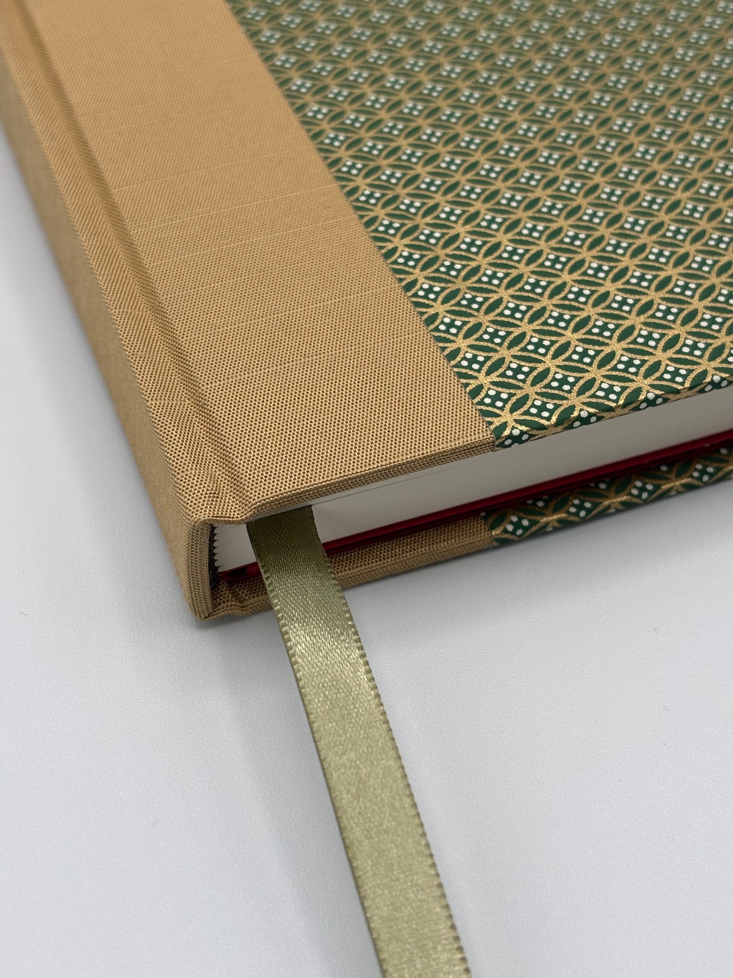 (PRE-ORDER NOVEMBER Delivery) B5 Hardcover Notebook finished in Green and Gold Chiyogami Paper