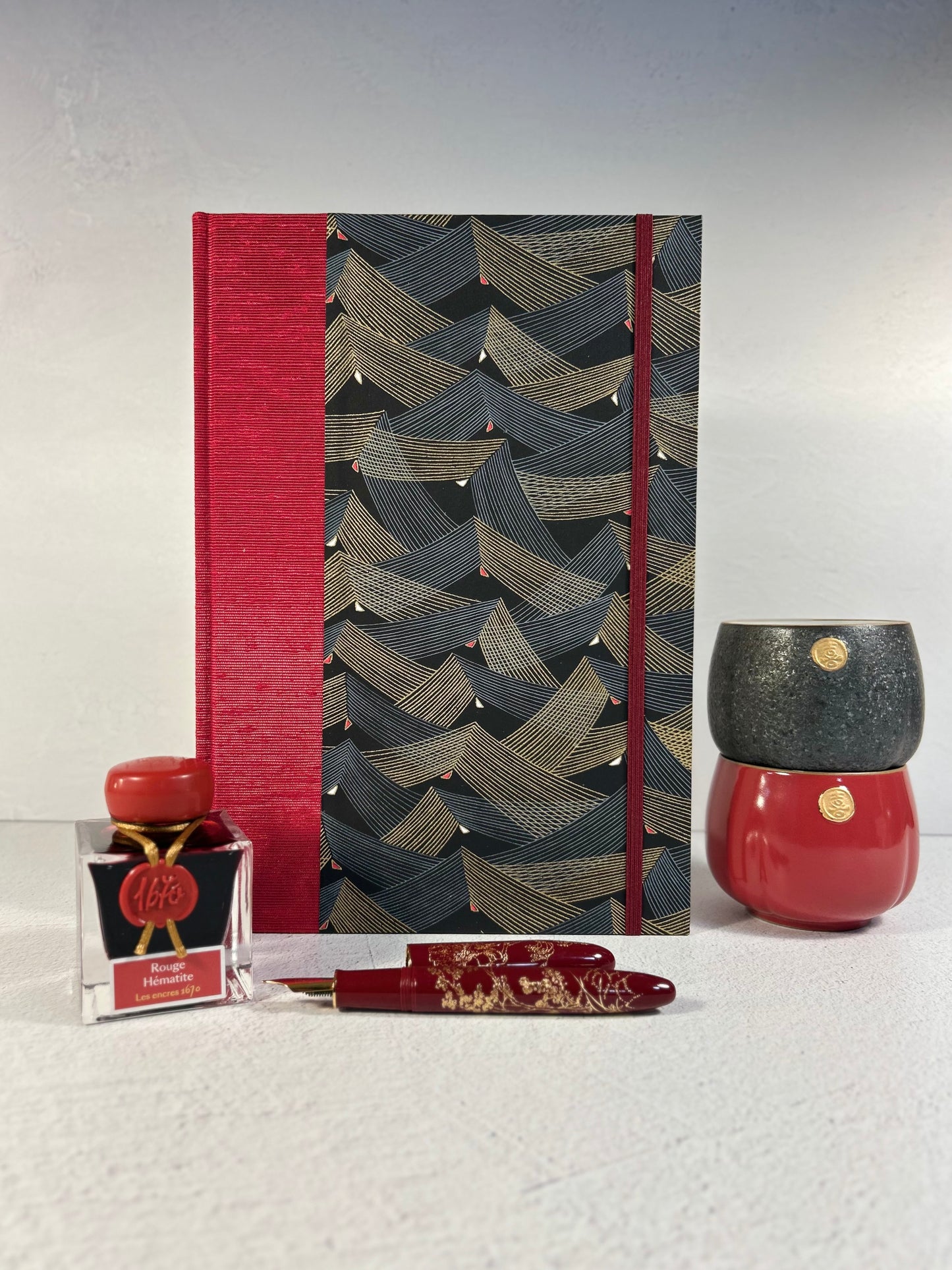 (PRE-ORDER October Delivery) B5 192-page Hardcover Notebook finished in Cardinal Red Japanese Bookcloth and Black and Gold Chiyogami Japanese Paper