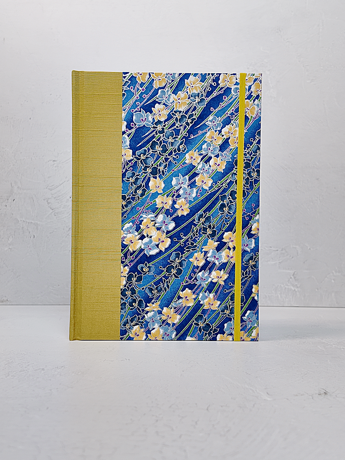 NEW B5 192-page Hardcover Journal finished in Yellow Gold and Vintage Chiyogami Floral Paper