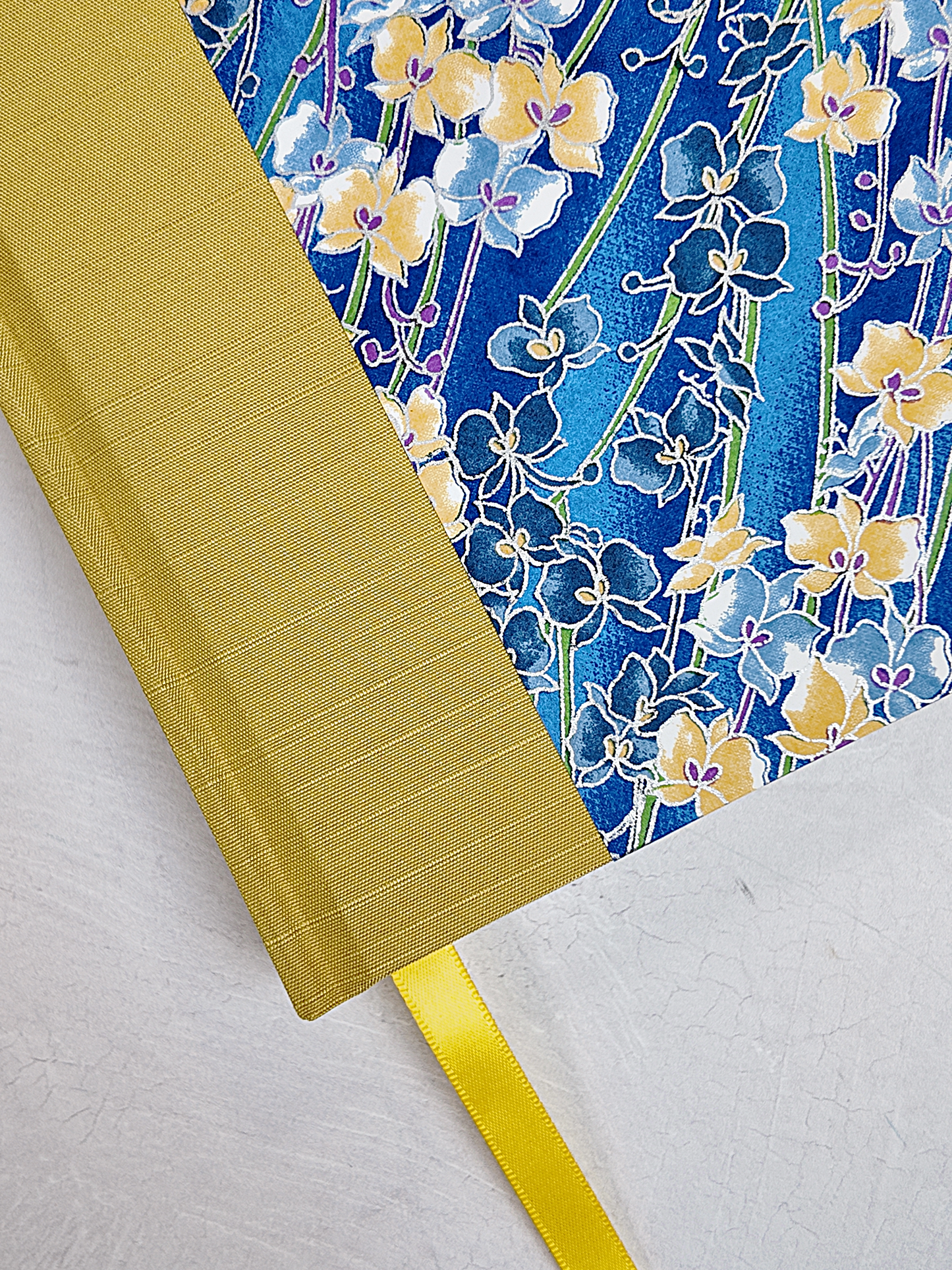 NEW B5 192-page Hardcover Journal finished in Yellow Gold and Vintage Chiyogami Floral Paper